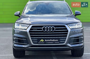 Внедорожник / Кроссовер Audi Q7 2019 в 