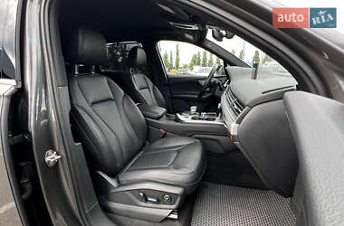 Внедорожник / Кроссовер Audi Q7 2019 в 