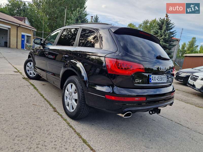 Внедорожник / Кроссовер Audi Q7 2015 в Днепре