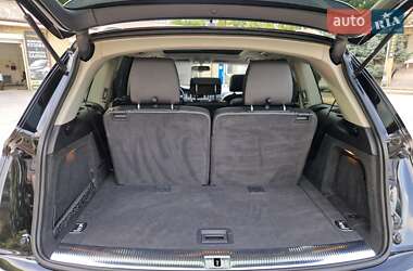 Внедорожник / Кроссовер Audi Q7 2015 в 