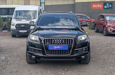 Внедорожник / Кроссовер Audi Q7 2015 в 