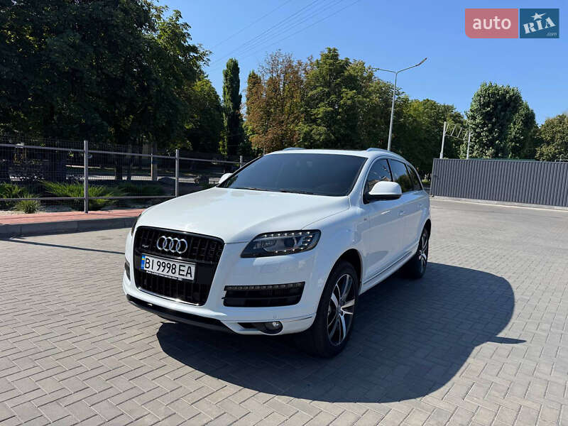Внедорожник / Кроссовер Audi Q7 2013 в 