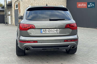 Внедорожник / Кроссовер Audi Q7 2010 в 