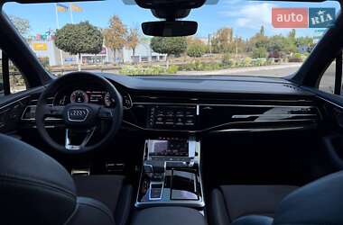 Внедорожник / Кроссовер Audi Q7 2025 в 