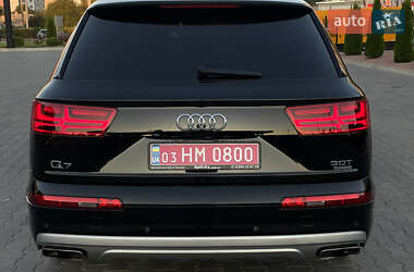 Внедорожник / Кроссовер Audi Q7 2017 в 