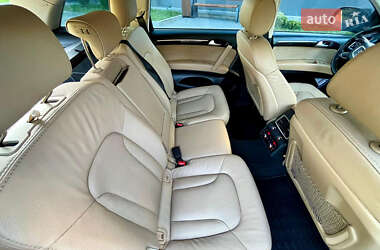 Внедорожник / Кроссовер Audi Q7 2012 в 