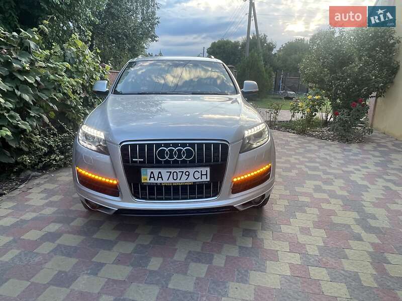 Позашляховик / Кросовер Audi Q7 2009 в Миргороді