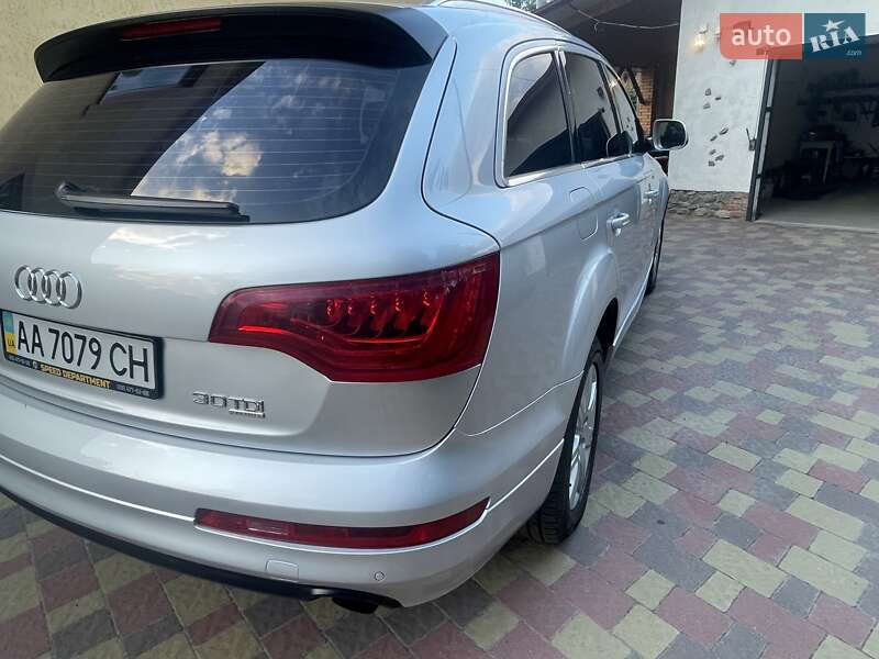 Позашляховик / Кросовер Audi Q7 2009 в Миргороді