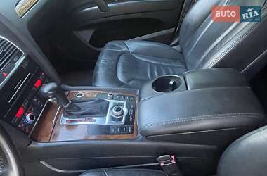 Внедорожник / Кроссовер Audi Q7 2009 в 