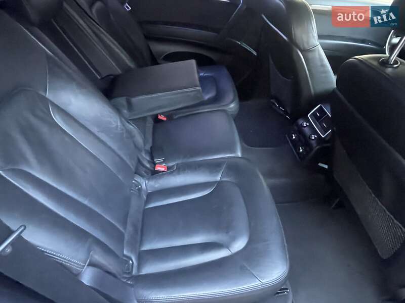 Позашляховик / Кросовер Audi Q7 2009 в Миргороді