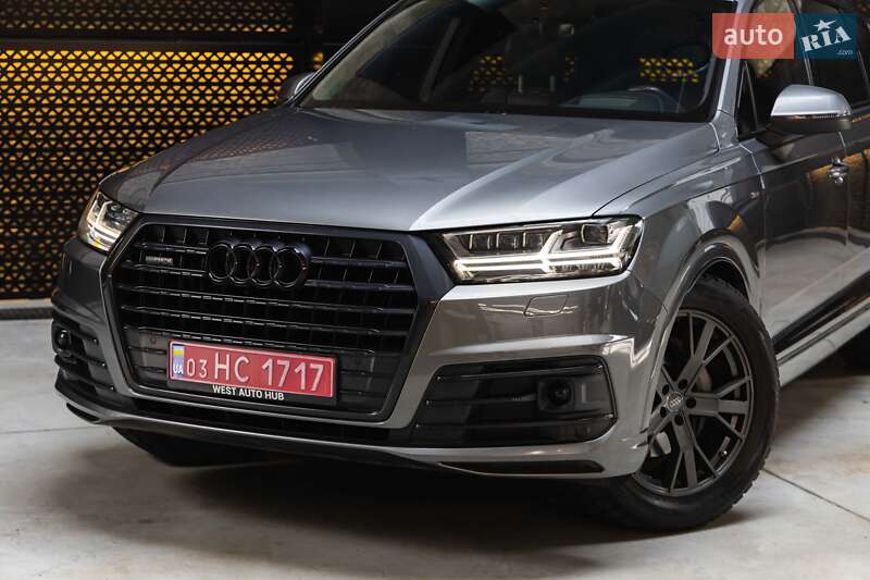 Позашляховик / Кросовер Audi Q7 2017 в Луцьку