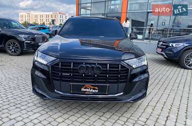 Внедорожник / Кроссовер Audi Q7 2020 в 