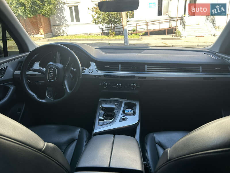 Позашляховик / Кросовер Audi Q7 2017 в Полтаві фото 7 Позашляховик / Кросовер Audi Q7 2017 в Полтаві