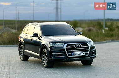 Позашляховик / Кросовер Audi Q7 2016 в 