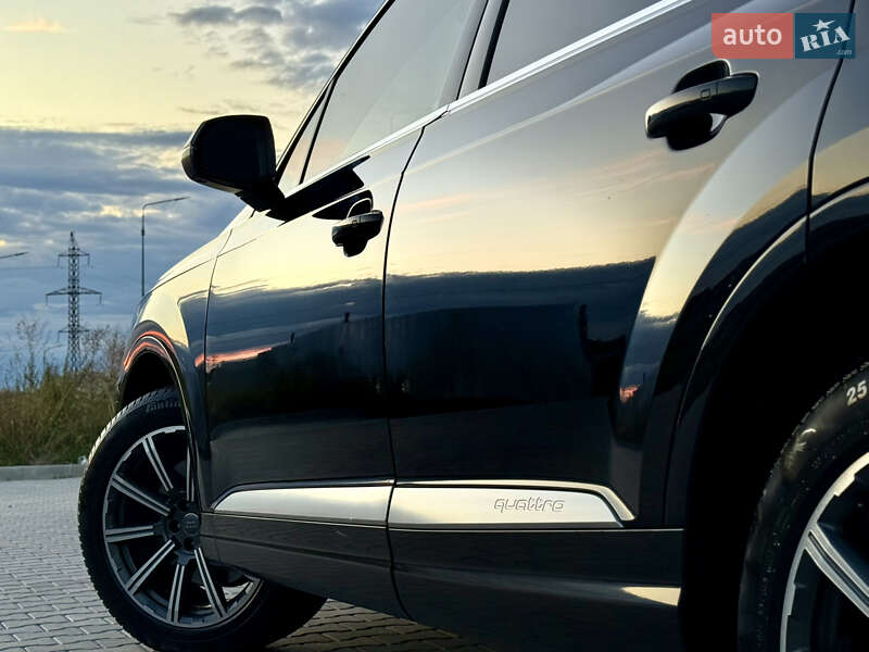 Позашляховик / Кросовер Audi Q7 2016 в Тернополі