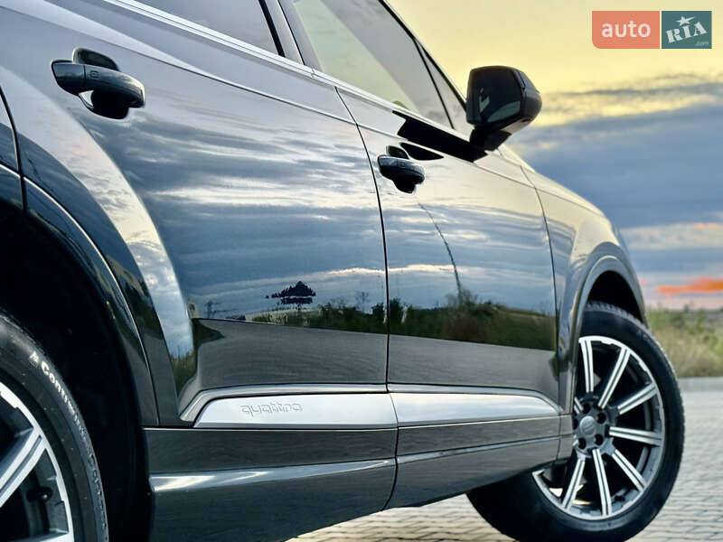 Позашляховик / Кросовер Audi Q7 2016 в Тернополі