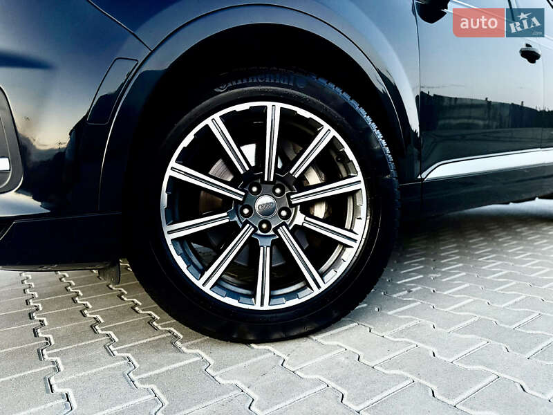 Позашляховик / Кросовер Audi Q7 2016 в Тернополі