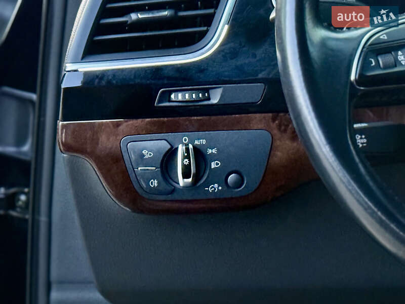 Позашляховик / Кросовер Audi Q7 2016 в Тернополі