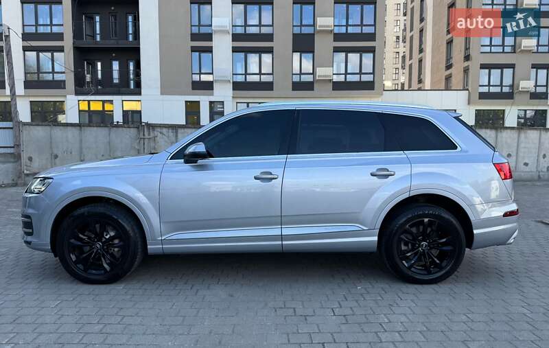 Позашляховик / Кросовер Audi Q7 2018 в Львові
