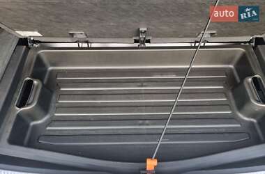 Внедорожник / Кроссовер Audi Q7 2014 в 