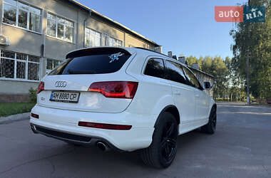 Внедорожник / Кроссовер Audi Q7 2010 в 