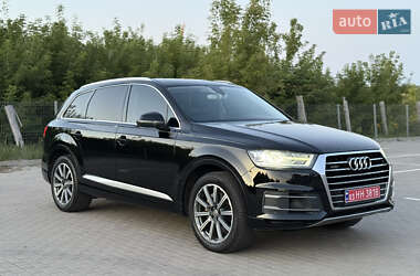 Внедорожник / Кроссовер Audi Q7 2016 в Дубно
