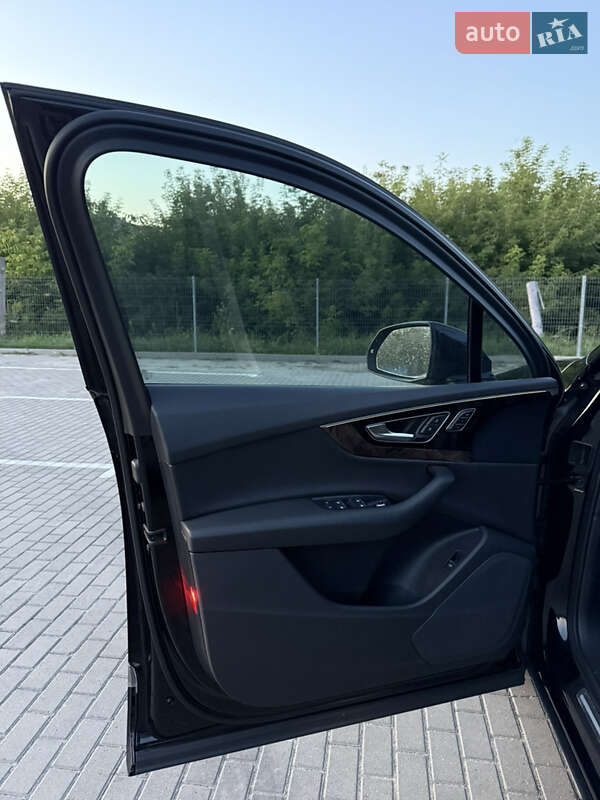 Внедорожник / Кроссовер Audi Q7 2016 в Тернополе фото 33 Внедорожник / Кроссовер Audi Q7 2016 в Тернополе