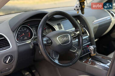 Внедорожник / Кроссовер Audi Q7 2012 в 