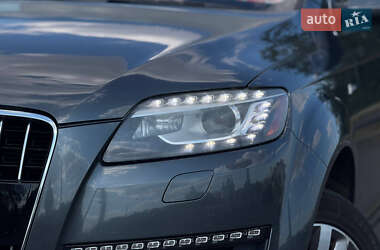 Внедорожник / Кроссовер Audi Q7 2012 в 