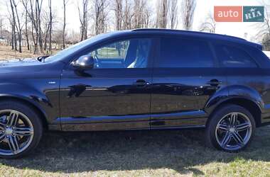 Внедорожник / Кроссовер Audi Q7 2011 в 