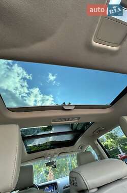 Позашляховик / Кросовер Audi Q7 2012 в 