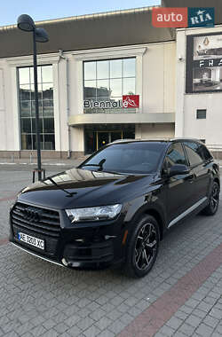 Внедорожник / Кроссовер Audi Q7 2018 в 