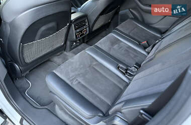 Внедорожник / Кроссовер Audi Q7 2021 в 