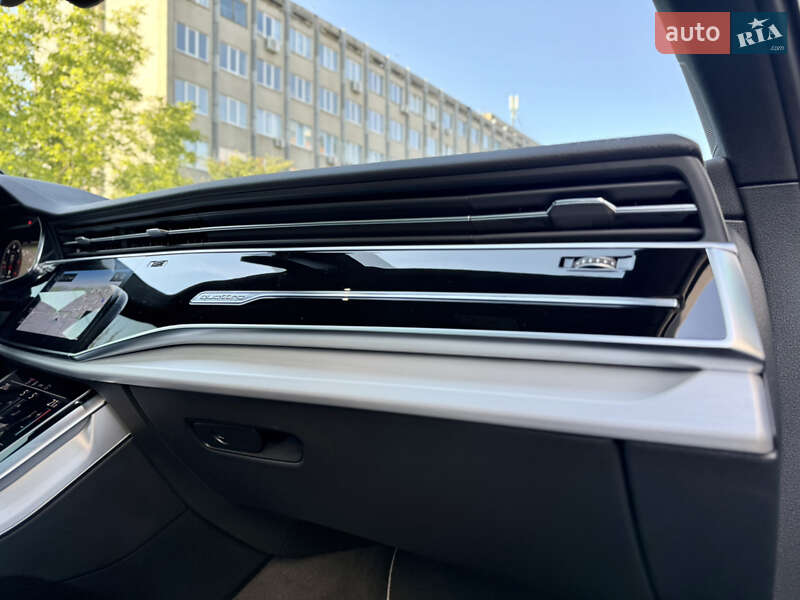 Позашляховик / Кросовер Audi Q7 2021 в Львові