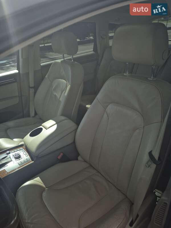 Позашляховик / Кросовер Audi Q7 2014 в Чернігові фото 13 Позашляховик / Кросовер Audi Q7 2014 в Чернігові