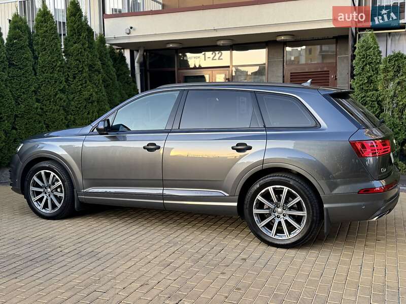 Позашляховик / Кросовер Audi Q7 2019 в Києві фото 7 Позашляховик / Кросовер Audi Q7 2019 в Києві