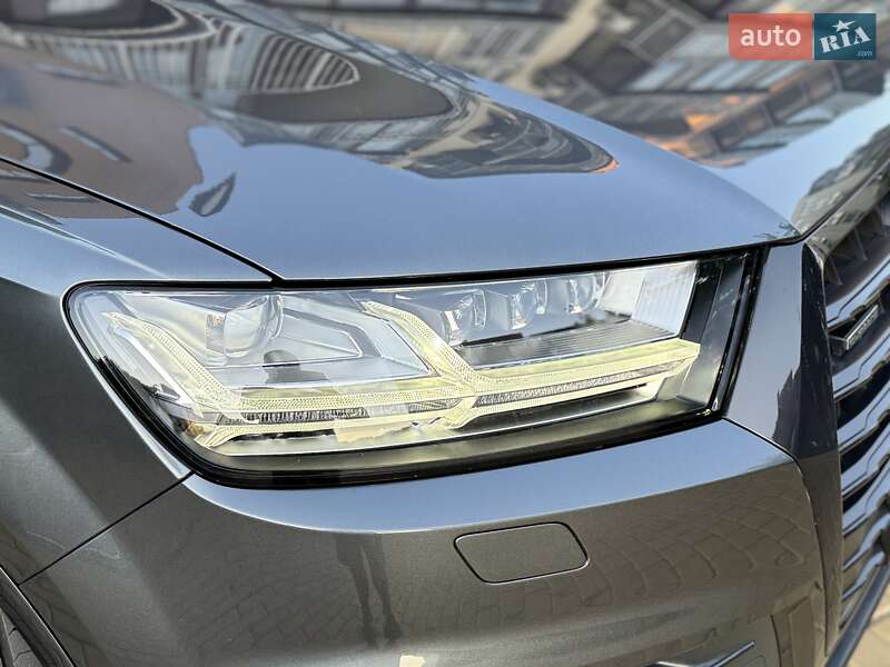 Позашляховик / Кросовер Audi Q7 2019 в Києві фото 16 Позашляховик / Кросовер Audi Q7 2019 в Києві