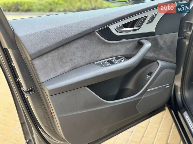 Позашляховик / Кросовер Audi Q7 2019 в Києві фото 26 Позашляховик / Кросовер Audi Q7 2019 в Києві