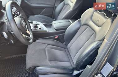 Позашляховик / Кросовер Audi Q7 2019 в 