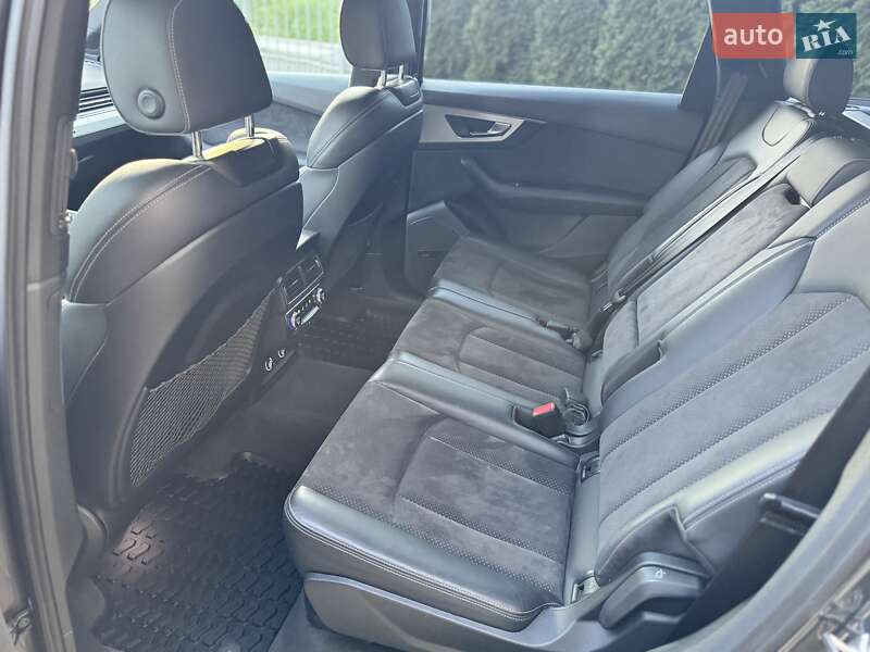 Позашляховик / Кросовер Audi Q7 2019 в Києві фото 36 Позашляховик / Кросовер Audi Q7 2019 в Києві