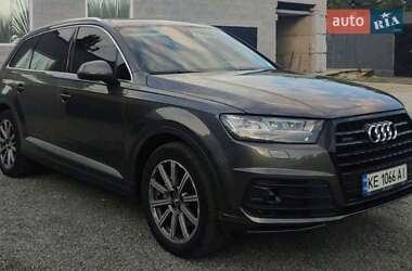 Позашляховик / Кросовер Audi Q7 2018 в Дніпрі