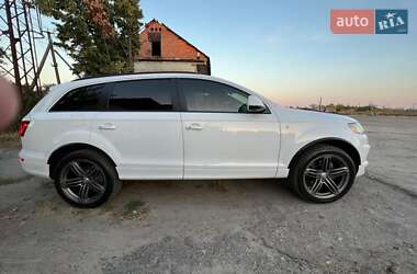 Внедорожник / Кроссовер Audi Q7 2013 в 