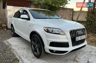 Внедорожник / Кроссовер Audi Q7 2013 в 