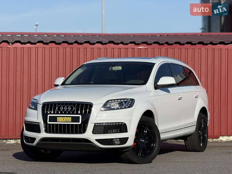 Внедорожник / Кроссовер Audi Q7 2014 в 