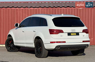 Внедорожник / Кроссовер Audi Q7 2014 в 