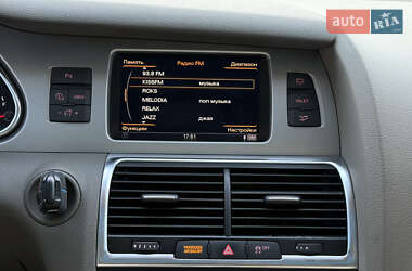 Внедорожник / Кроссовер Audi Q7 2014 в 