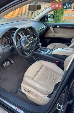 Внедорожник / Кроссовер Audi Q7 2013 в 