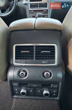 Внедорожник / Кроссовер Audi Q7 2013 в 