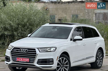 Внедорожник / Кроссовер Audi Q7 2017 в Надворной