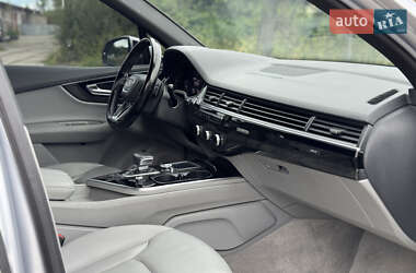 Внедорожник / Кроссовер Audi Q7 2019 в 